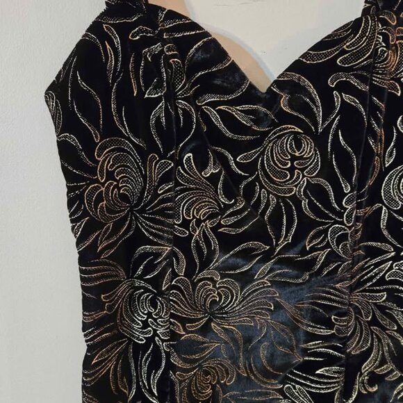 🆕NWT Vintage Rampage Products Black Velvet Dress with Gold Floral Print Size 11 - Picture 3 of 8